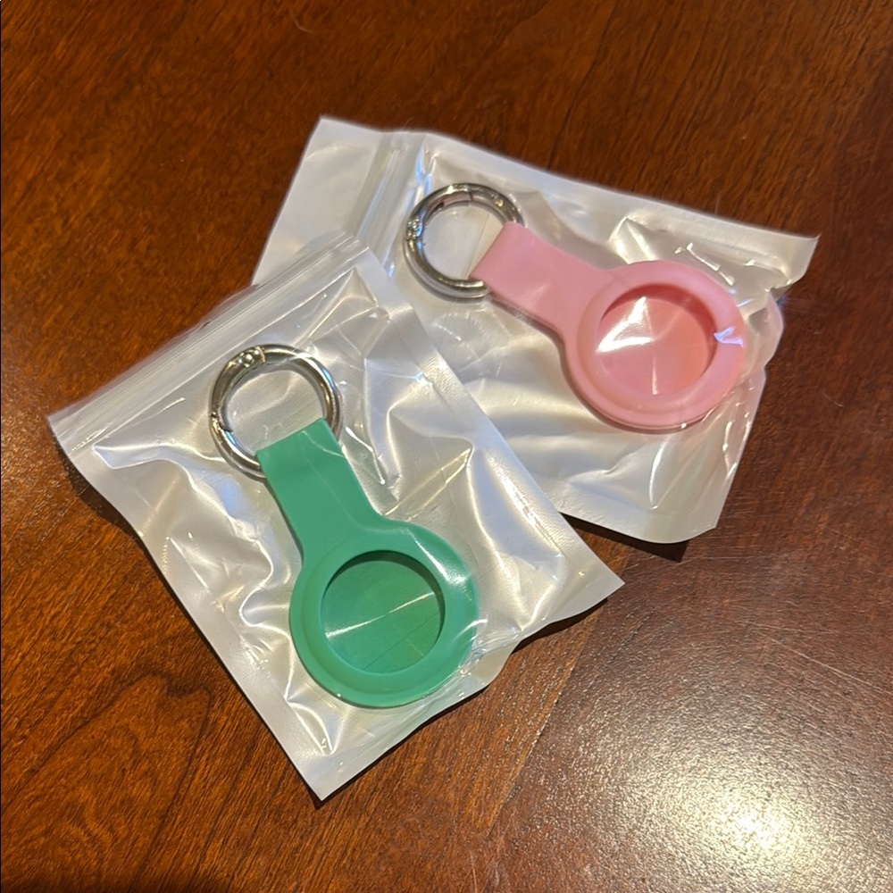 🎁 Pink and Green Apple AirTag Holders with key rings